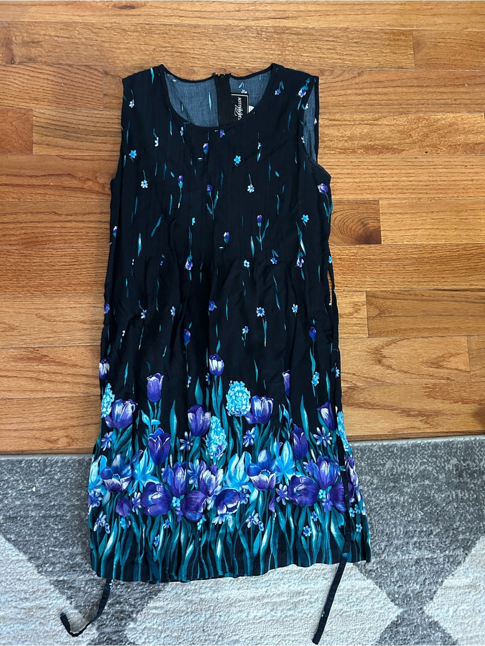 Vintage Black and Blue Floral Midi Sleeveless Dress